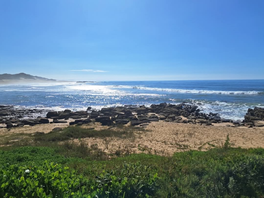 1 Bedroom Property for Sale in Seavale Eastern Cape